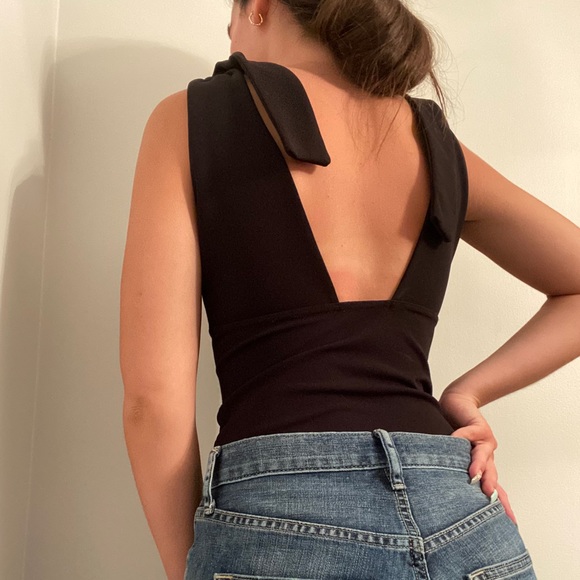 Shop M bodysuit - Picture 3 of 3